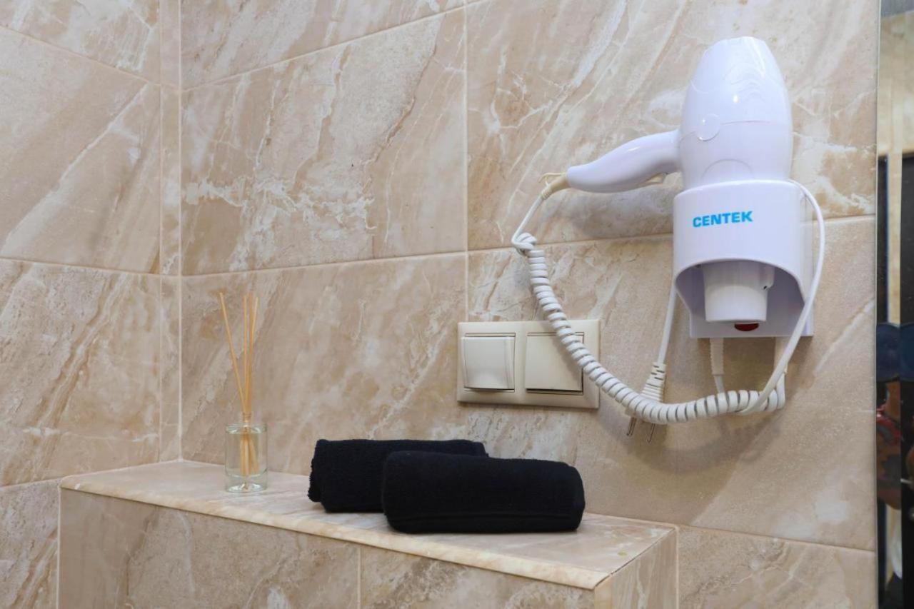 Apartment Near Republic Square エレバン エクステリア 写真